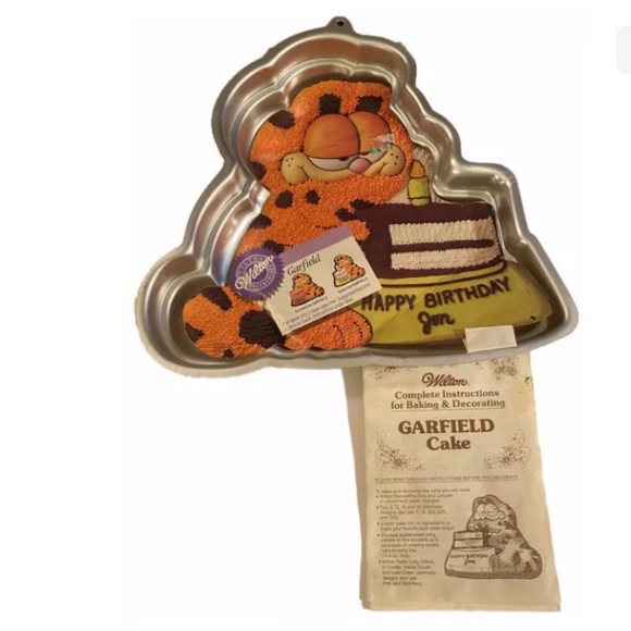 Vintage Garfield Cake Pan 1981 Wilton Inst. Book